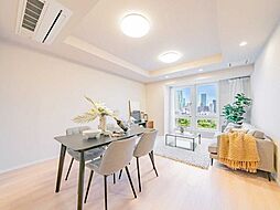 青山ザ・タワー 2LDKのリビング/ダイニング