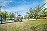 周辺：港南和楽公園 540m