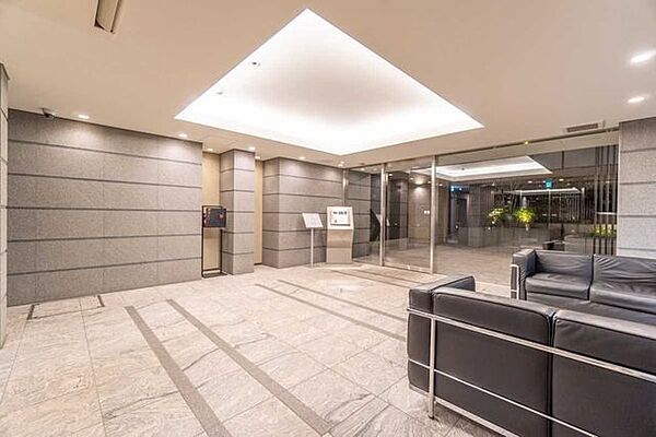 エントランスを拡大表示