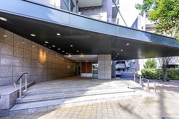 エントランスを拡大表示