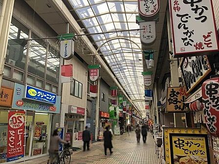 中延スキップロード商店街 420m