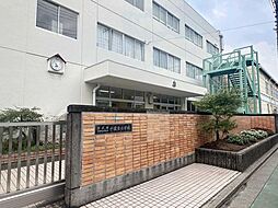千歳台小学校 830m