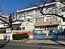 周辺：大田区立糀谷中学校 800m