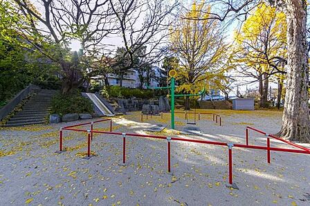 方南公園 500m