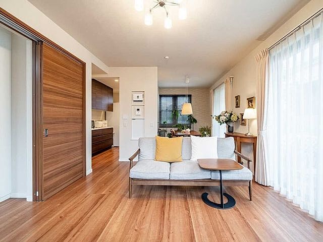 リビング/ダイニング 小平市鈴木町1丁目