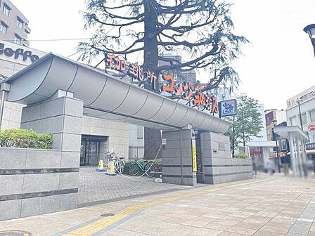 コメダ珈琲店 国立北口 60m