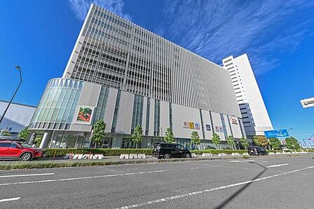 オーケーストアみなとみらい店 350m