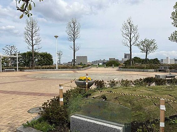 戸手四丁目公園...