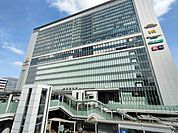 新横浜駅 950m