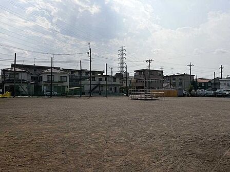 旭町こどもの広場 350m