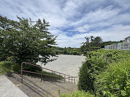 名瀬下第一公園 220m