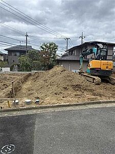 その他:全3棟 写真中央 その他:全3棟 写真中央