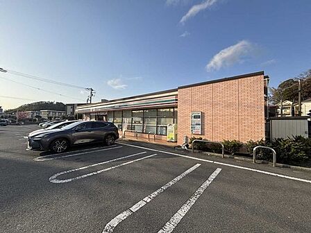 セブンイレブン 横浜栄上郷町店 290m