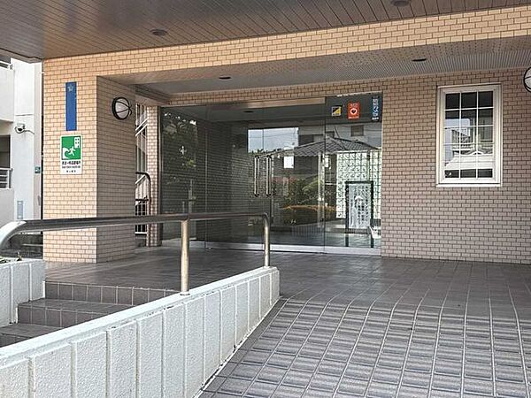エントランスを拡大表示