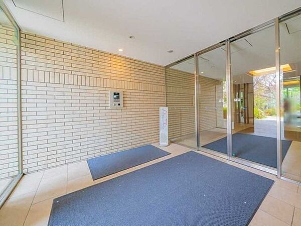 エントランスを拡大表示