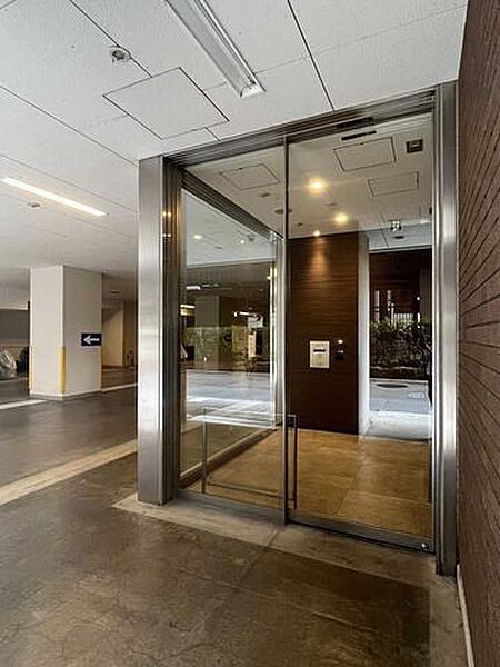 エントランスを拡大表示