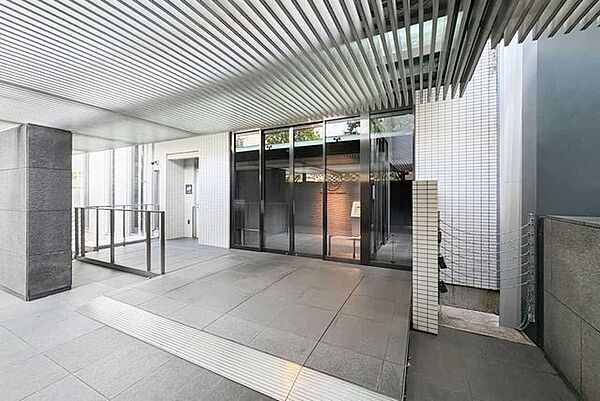 エントランスを拡大表示