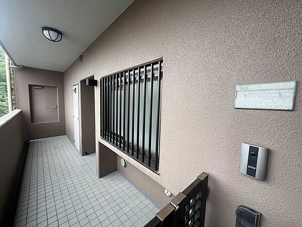 玄関を拡大表示