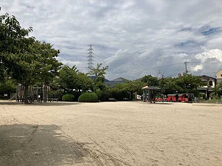 生津公園 330m