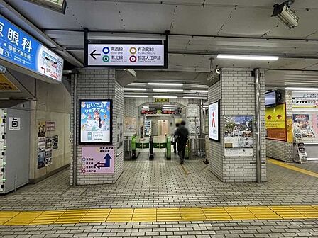 JR総武線「飯田橋」駅 450m