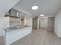 プレミスト新宿山吹 3LDKのリビング/ダイニング