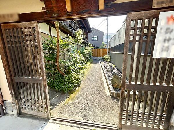 玄関