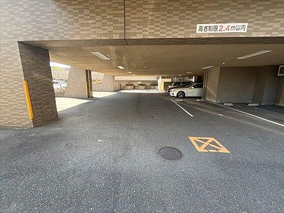 平面駐車場屋根...