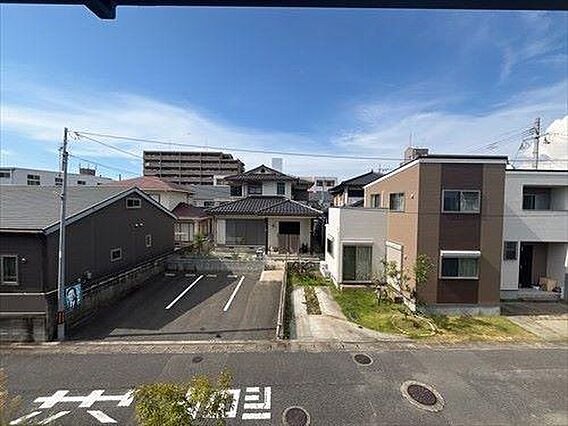 バルコニーから...