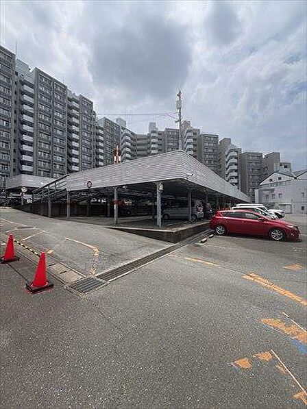 敷地内駐車場（共用部）