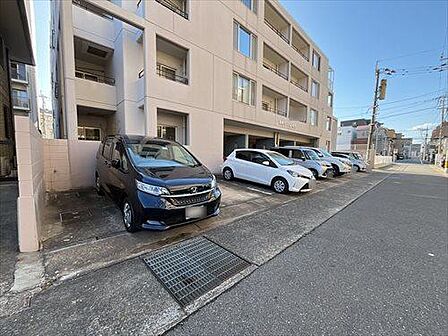 駐車場部分