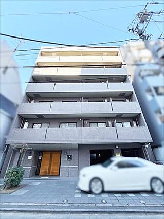 マンション外観...