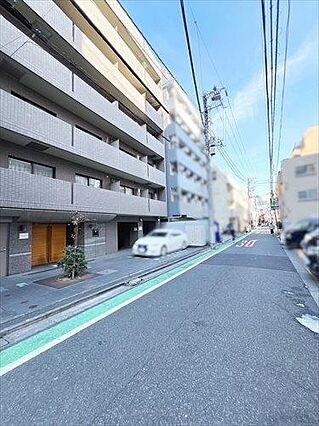 現地前道路