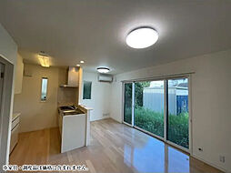 西武新宿線 入曽駅 バス12分 西武フラワーヒル下車 徒歩5分 4SLDKのリビング/ダイニング