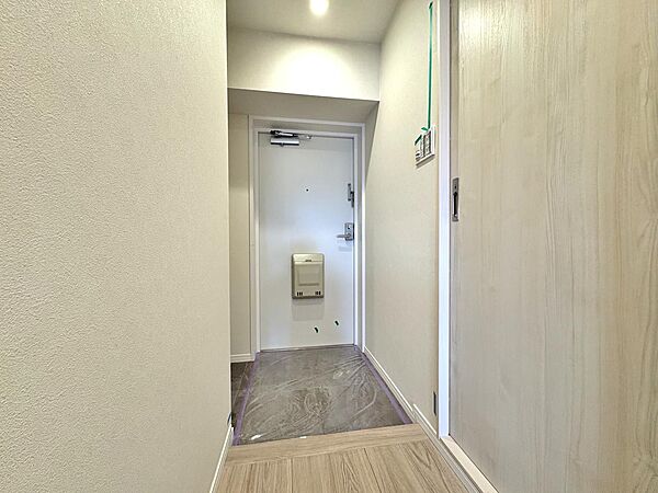 玄関を拡大表示