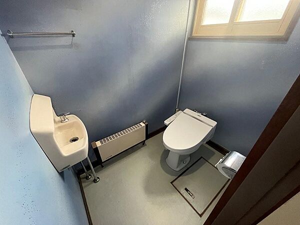 トイレを拡大表示