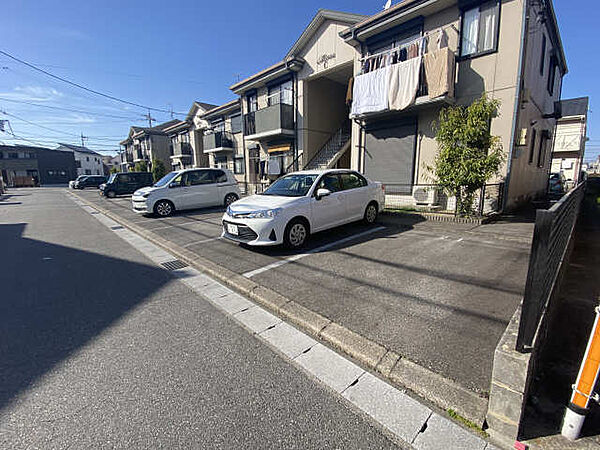 画像25:駐車場