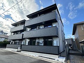 JoyFirst(ジョイファースト) 301 ｜ 愛知県岡崎市久後崎町字堤下8番地6（賃貸マンション1K・3階・30.01㎡） その1