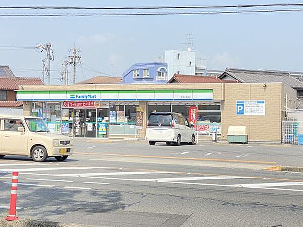 画像28:【コンビニエンスストア】ファミリーマート 東海富木島店まで647ｍ