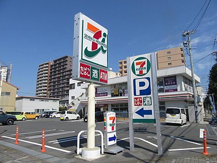 コンビニ　セブンイレブン浜松海老塚店（コンビニ）まで219m