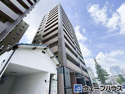 外観:岡山市北区表町に佇む地上14階建ての分譲マンションです! 外観:岡山市北区表町に佇む地上14階建ての分譲マンションです!