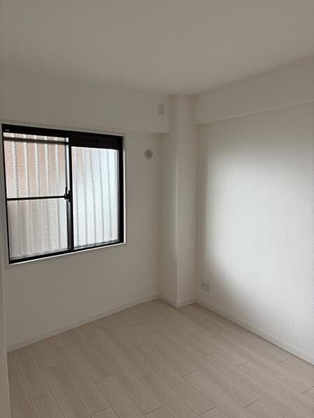 洋室を拡大表示