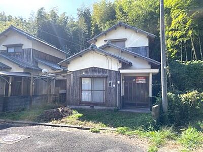 外観:交通量が少なく、閑静な住宅街です 外観:交通量が少なく、閑静な住宅街です