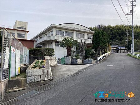 近見中学校