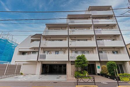 落ち着いたお洒落な外観