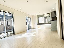 鳥栖市萱方町戸建 4LDKのリビング/ダイニング