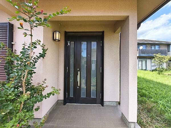 玄関を拡大表示