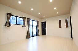 松原町2丁目30番地16 3SLDKのリビング/ダイニング