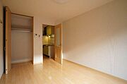 ※同タイプのお部屋の写真となります※★洋室にはクローゼットを備えています☆