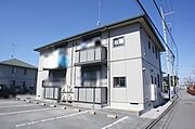 ■外観■　積水ハウス施工のシャーメゾン♪駐車場は各部屋2台付（無料）♪