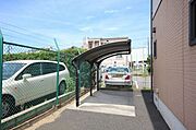 駐輪場は十分な広さがございます。
